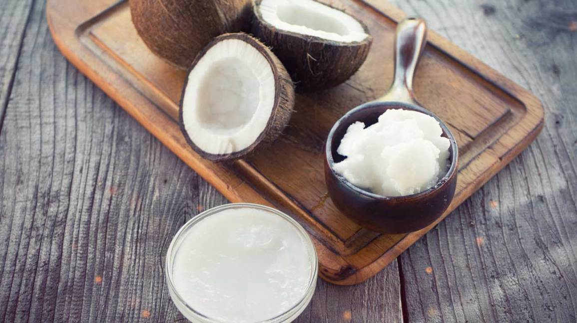 Manfaat Coconut Oil Untuk Kesehatan dan Kecantikan